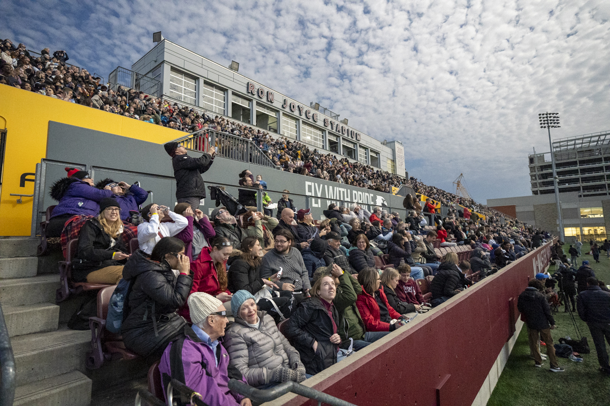 McMasterU's tweet photo. That was a day — and for 96 seconds, a night — to remember! Thank you to the thousands of people who joined us on campus for #EclipseAtMac https://t.co/p4kVmDi9O0 https://t.co/8zNCyF9zmi