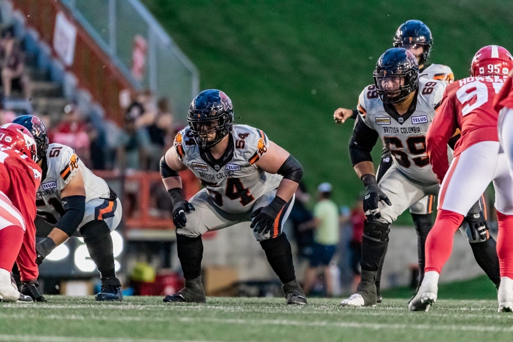 We're thrilled to have BC Lions’ @AndrewPeirson join us at the @heartandstroke Gala presented by @BCLions on May 4! Funds raised at the 2024 Gala will be invested in research focused on women’s heart and brain health. Tickets are going fast – get yours today! #BeatHealthInequity