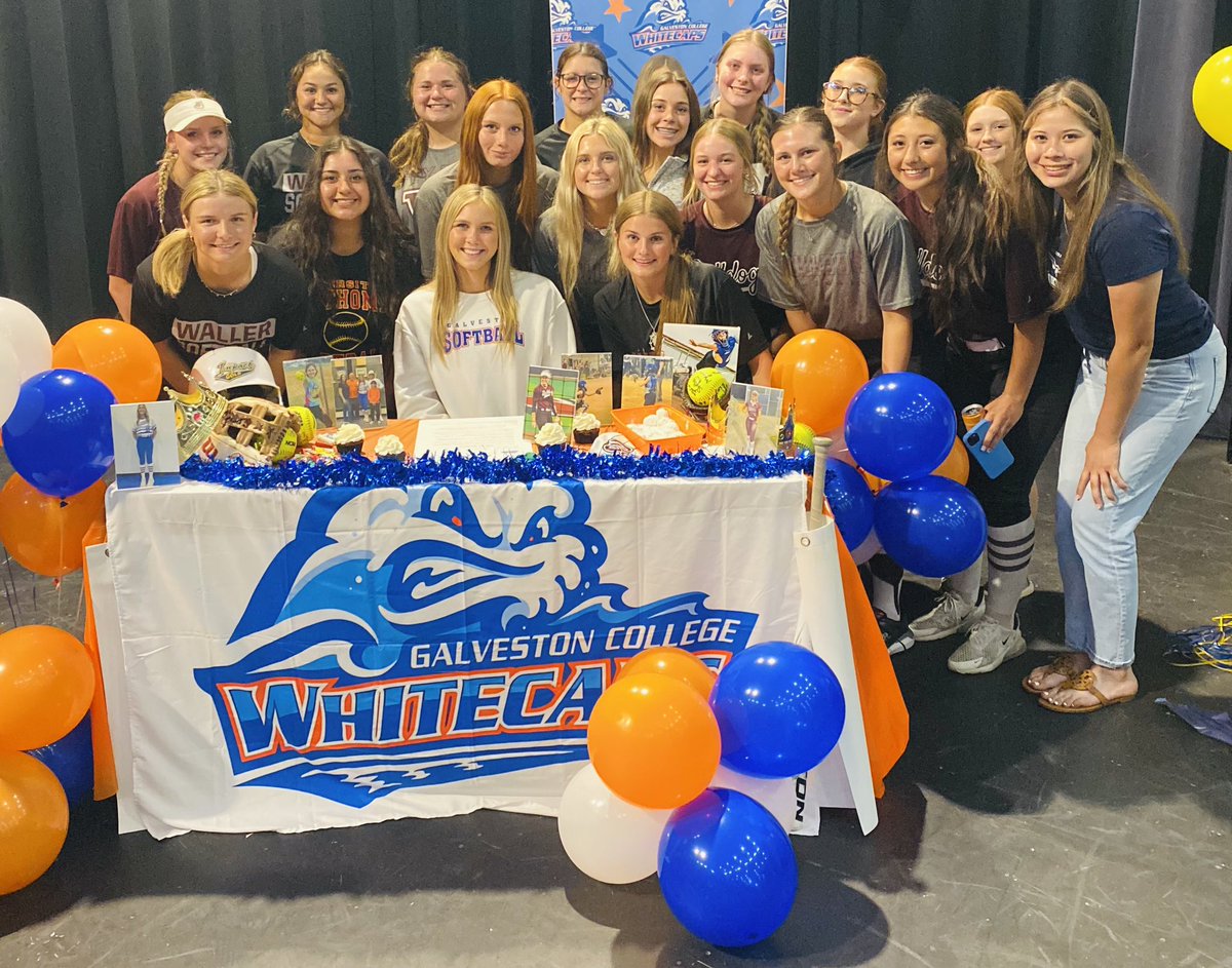 WallerSoftball's tweet photo. 🖊️🥎SIGNING DAY🥎🖊️

🎉Congratulations to Addison Bean (University of St Thomas), Alayna Davis (Galveston College) &amp; Jenavie Trevino (Oklahoma Wesleyan University)🎉

We are so proud of you and can’t wait to see you play at the next level! https://t.co/SuErMR9uXy