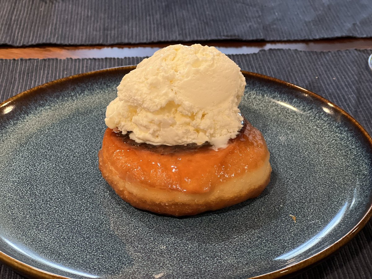 手作りソーセージとケールのトルテローニスープ😍新レシピ！めちゃくちゃ美味かった♥️

そして最近大ハマりのDavid Changのドーナツデザート🍩本当美味しすぎるからみんなに食べて欲しい😂♥️

foodgal.com/2022/01/david-…