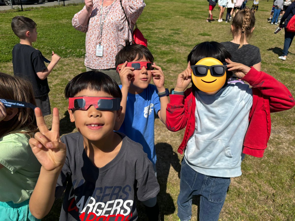 Miss Rogers' Second Grade Class tweet media