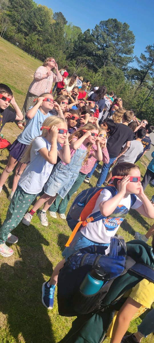 Miss Rogers' Second Grade Class tweet media