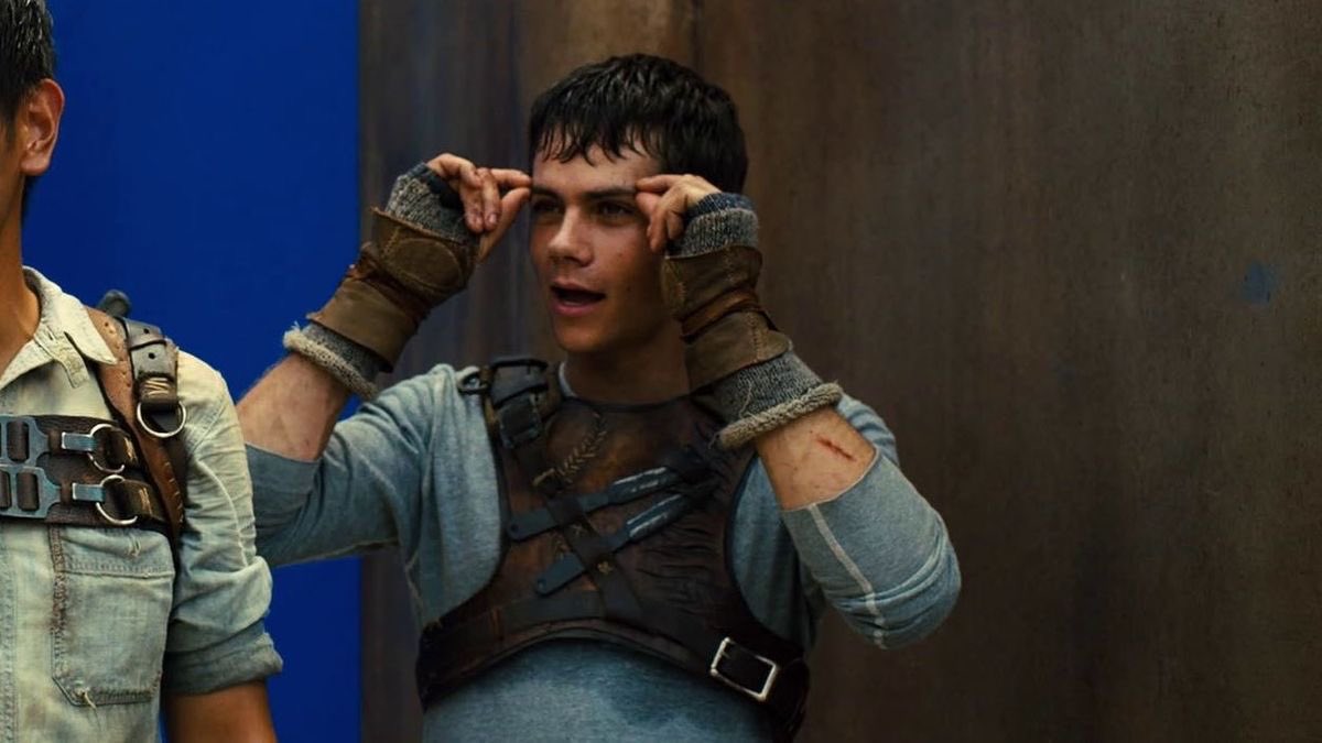 jmncisms's tweet photo. dylan o’brien on the set of the maze runner <3 i miss you https://t.co/XH6aV2fgFI
