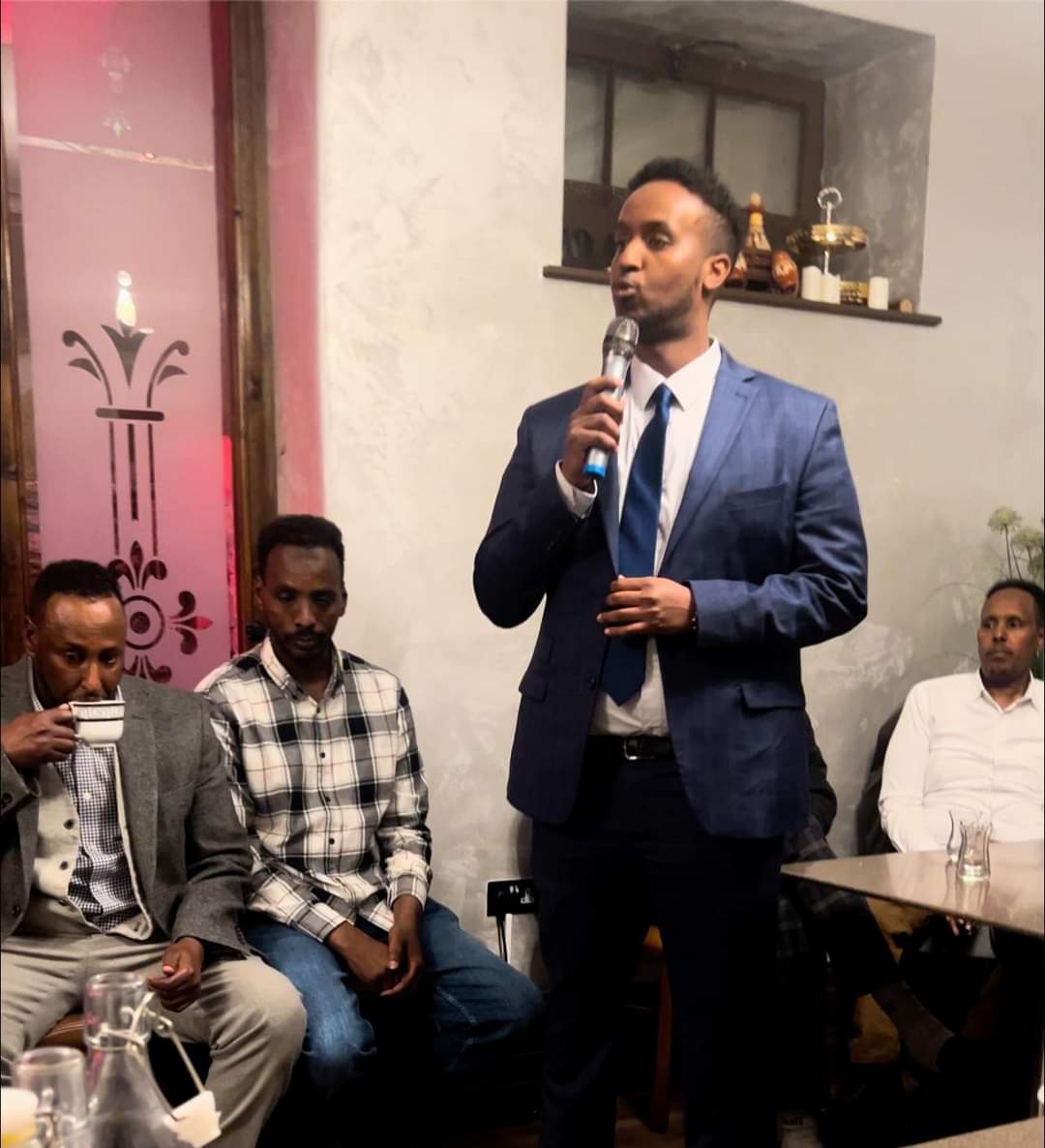 First and foremost I would like to thank @ZakiSyedomar  and the Somali community in #bristol  for organising campaign Iftar/dinner for me this evening at #GoGoLounge. I am pleased to have the Somali community full support and trust. I look forward to represent them in…