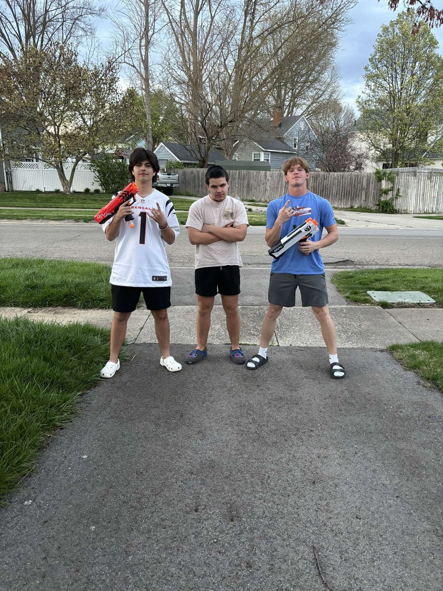 HamiltonNerf69's tweet photo. Nick Asher out by kp. 6-5  5 jerks 1 squirt https://t.co/83u29Ji0pq