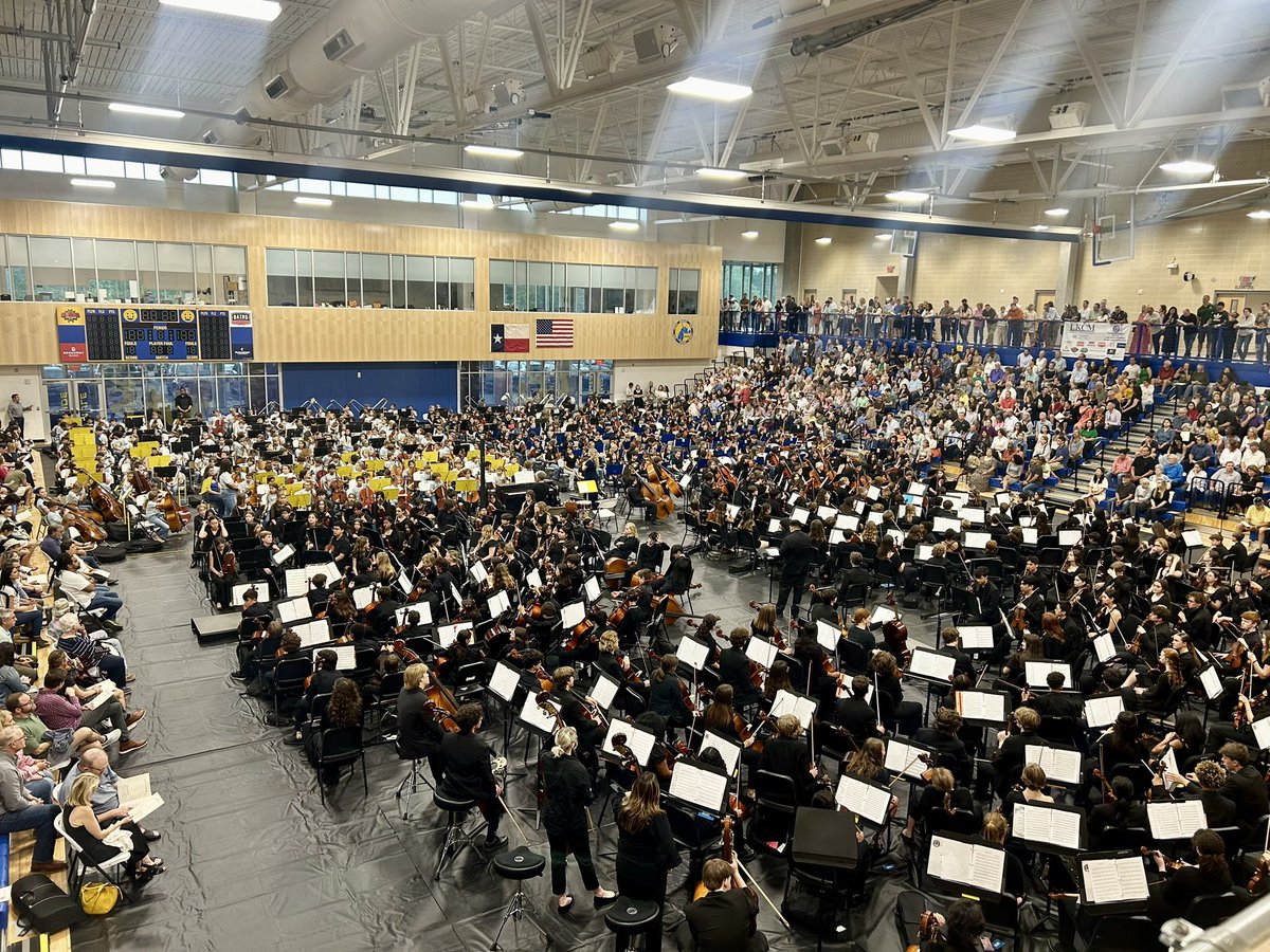 AHHSPrincipal's tweet photo. Fantastic show from our AHISD Strings! How awesome to have all 800 orchestra students, grades 4-12, in our Muledome showcasing their talents!💙💛 @AHISD @BasharaDana @drjimmiewalker @cdolat @DStephenson75 https://t.co/wLxgrToPEG