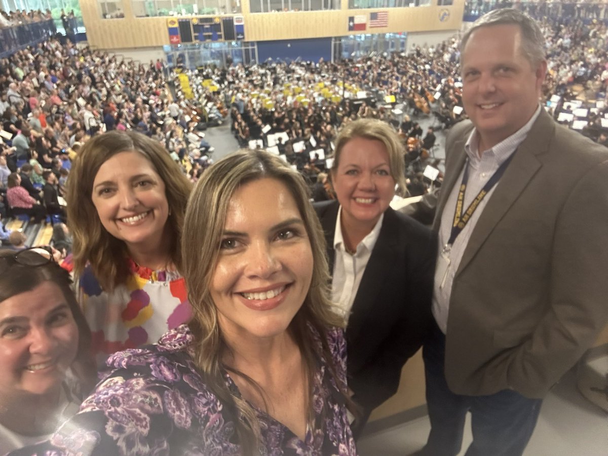AHHSPrincipal's tweet photo. Fantastic show from our AHISD Strings! How awesome to have all 800 orchestra students, grades 4-12, in our Muledome showcasing their talents!💙💛 @AHISD @BasharaDana @drjimmiewalker @cdolat @DStephenson75 https://t.co/wLxgrToPEG