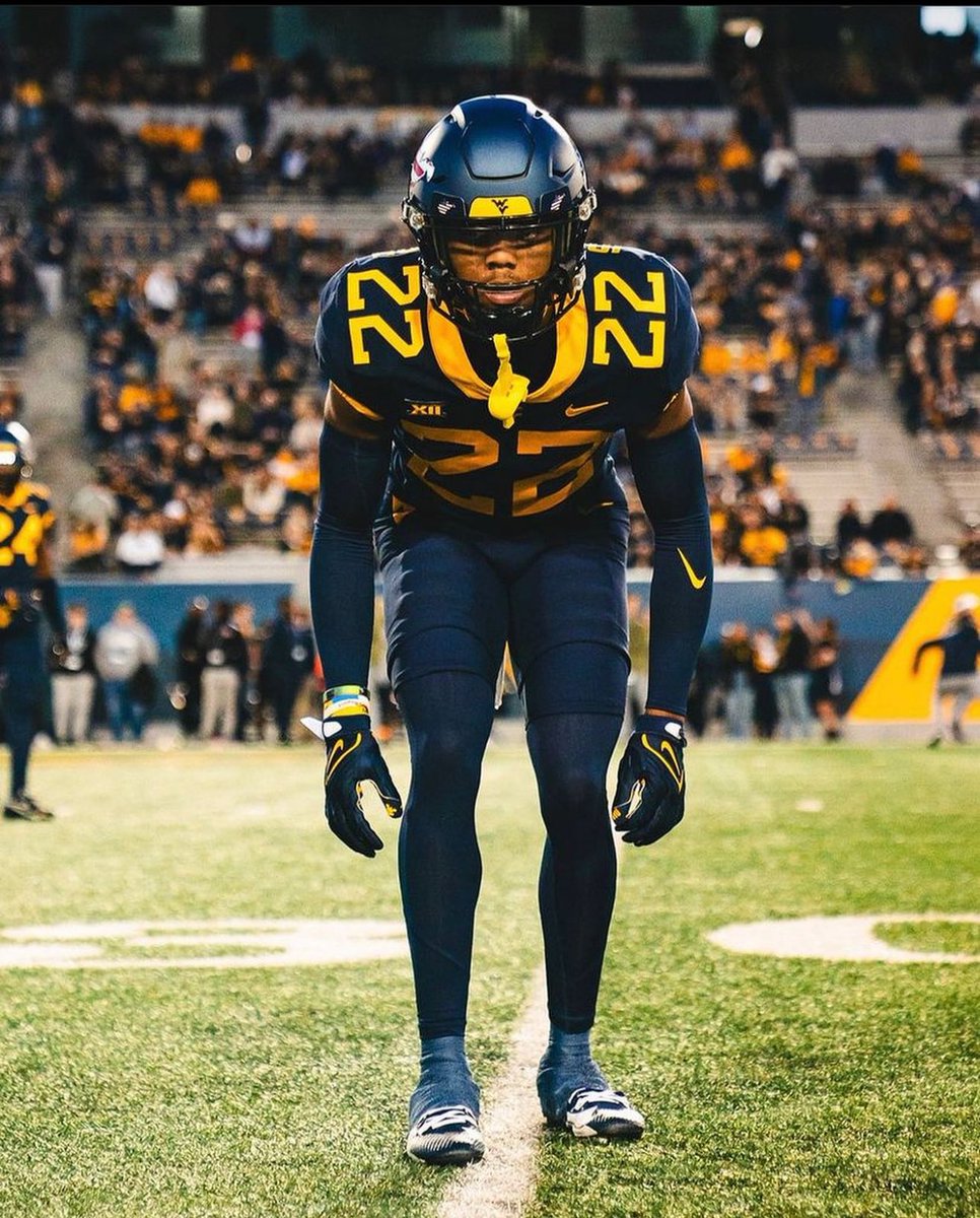 #AGTG Blessed to receive a(n) offer from West Virginia University! @_CoachCod