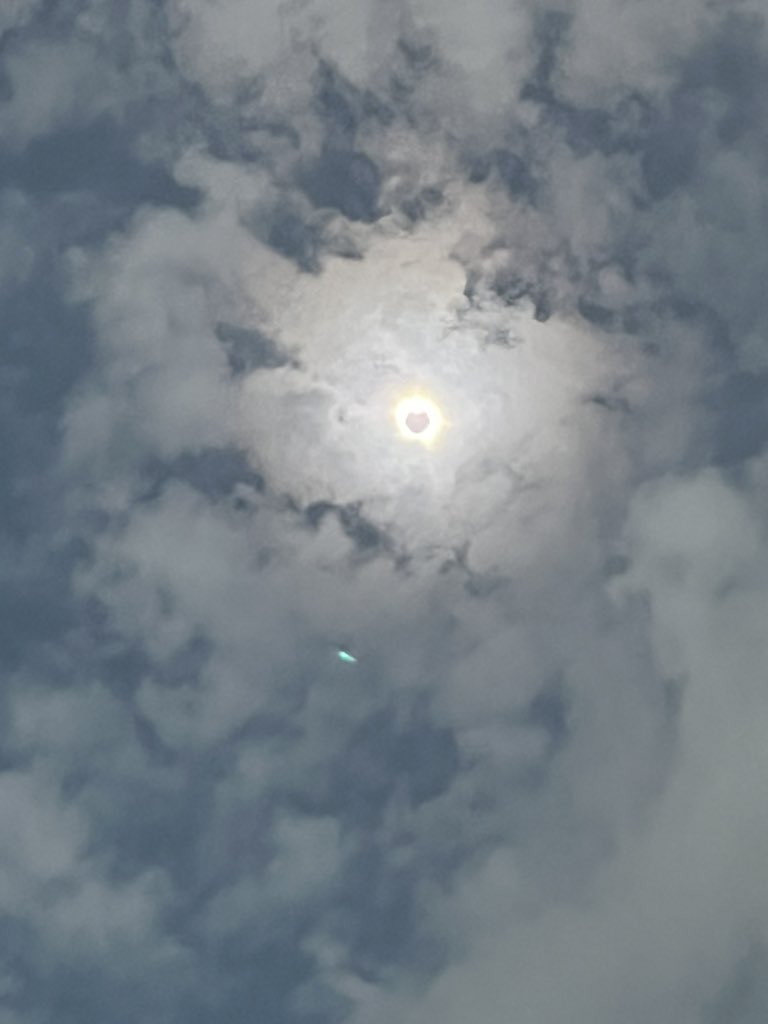 scoutemout99's tweet photo. We love the path of totality! https://t.co/IsVvWxmevW