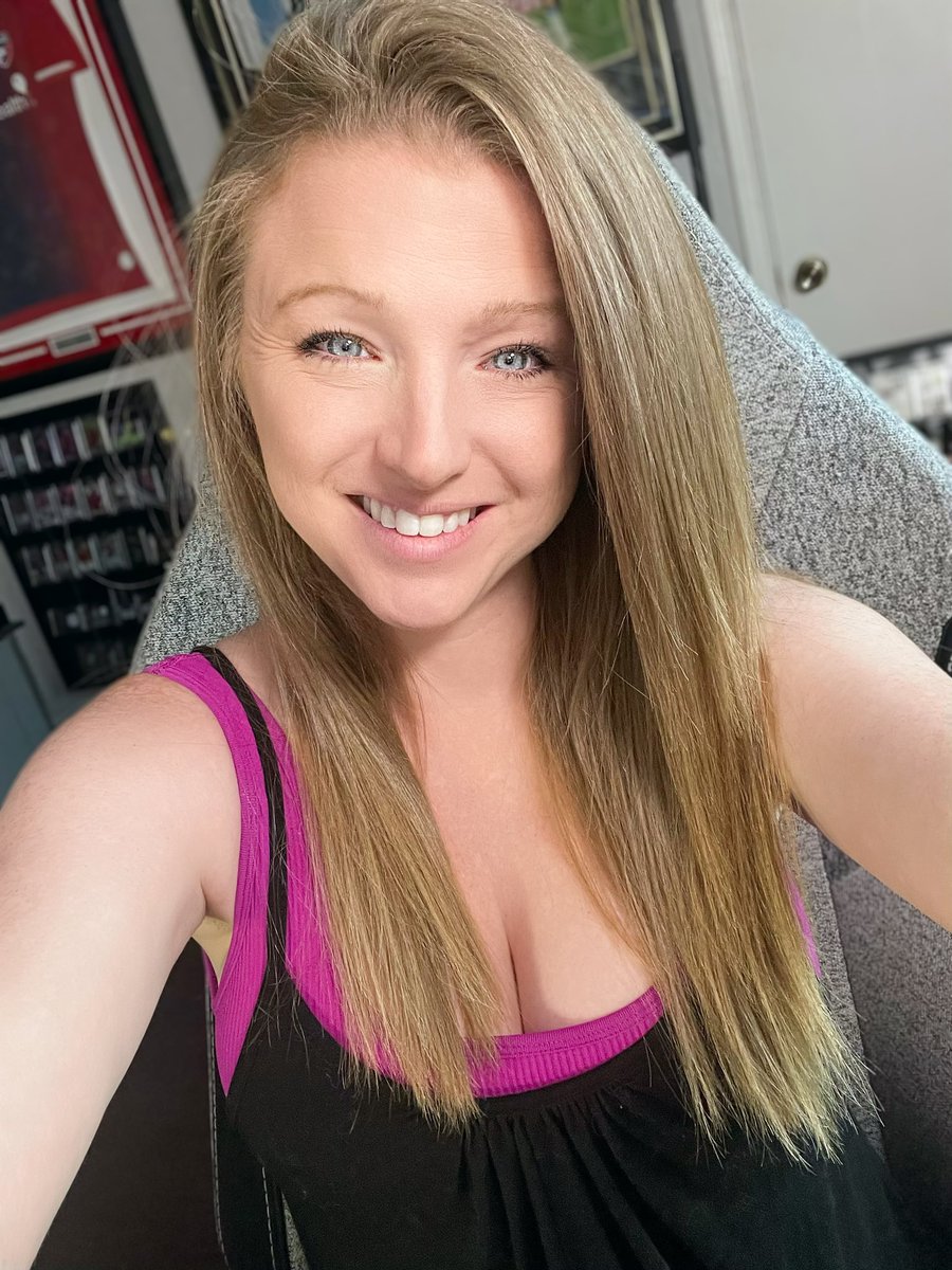 Live on Twitch.tv/rayrachel go go go!!!