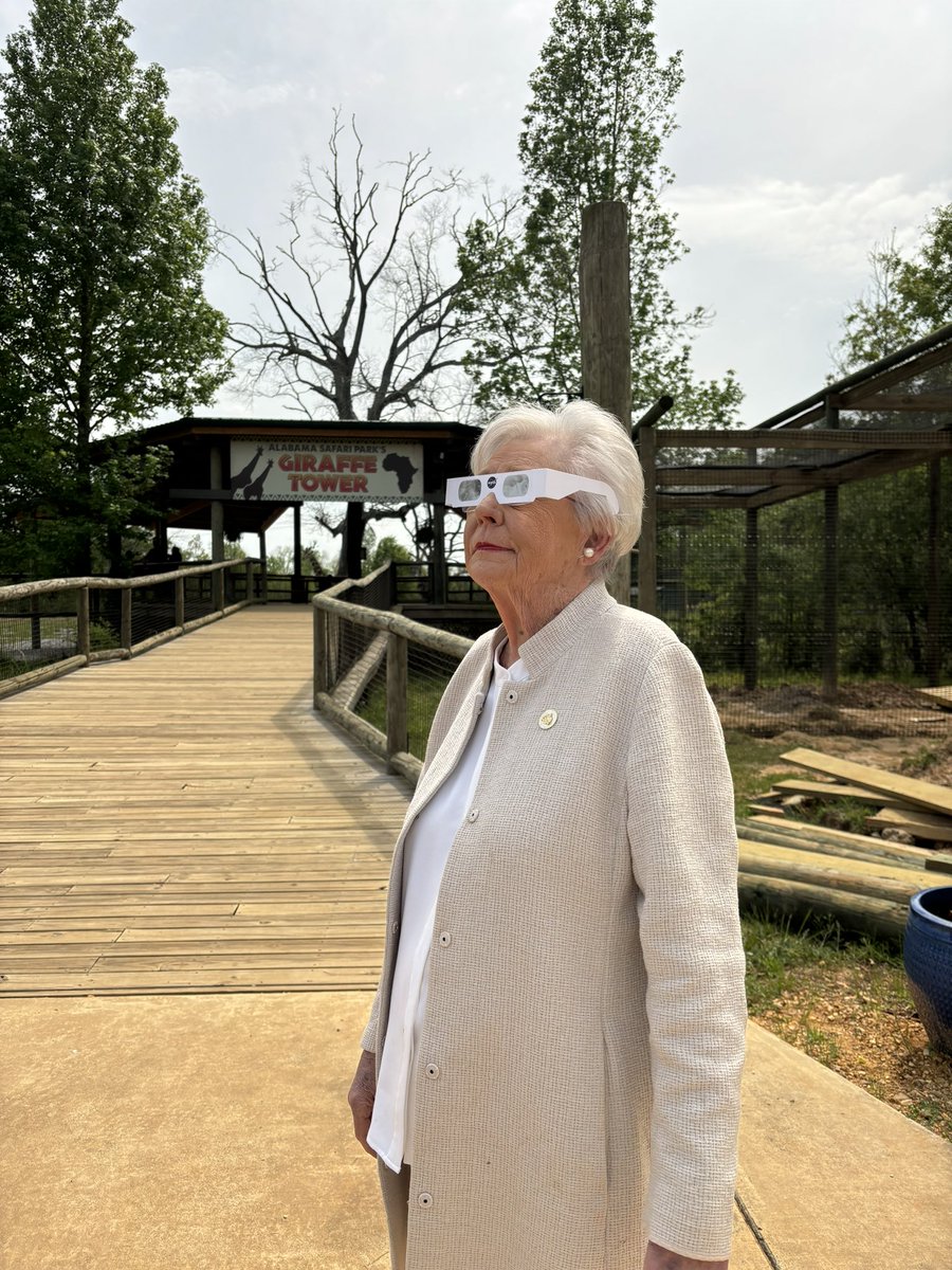 I heard there was another Miss Kay roaming about in Alabama, and I knew I had to pay her a visit. From meeting my llama namesake to feeding giraffes to catching the eclipse — it was a great afternoon away from the desk at Alabama Safari Park. #alpolitics