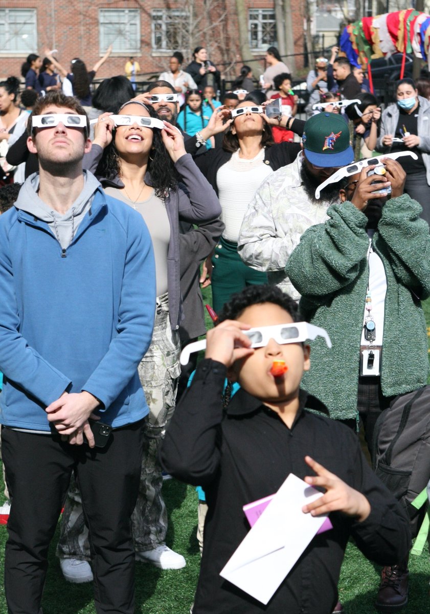 Students, staff & families @ConservatoryLab #Dorchester had a stunning time Monday afternoon taking in the eclipse, which showed about 93% solar coverage in Boston. New England was one of the best places to observe the #EclipseSolar2024 .