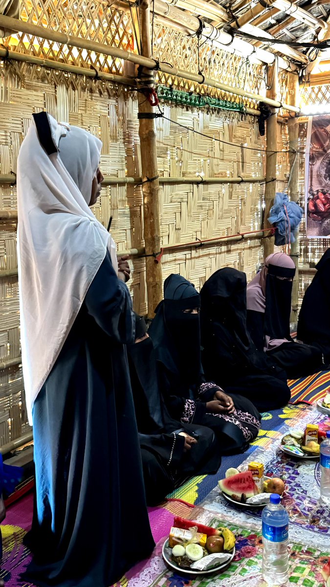vrwsorg's tweet photo. Alhamdulillah, @vrwsorg hosted a beautiful Iftar program in Camp 8W, fostering empowering discussions with women to uplift and empower the Rohingya community.
#VRWS
#iftari
#Rohingya
#Rohingyawomen
#womenempowering
#Rohingyarefugee
#Refugee
Photographer: @ShahidaWin2 https://t.co/z0K3OqIXgZ