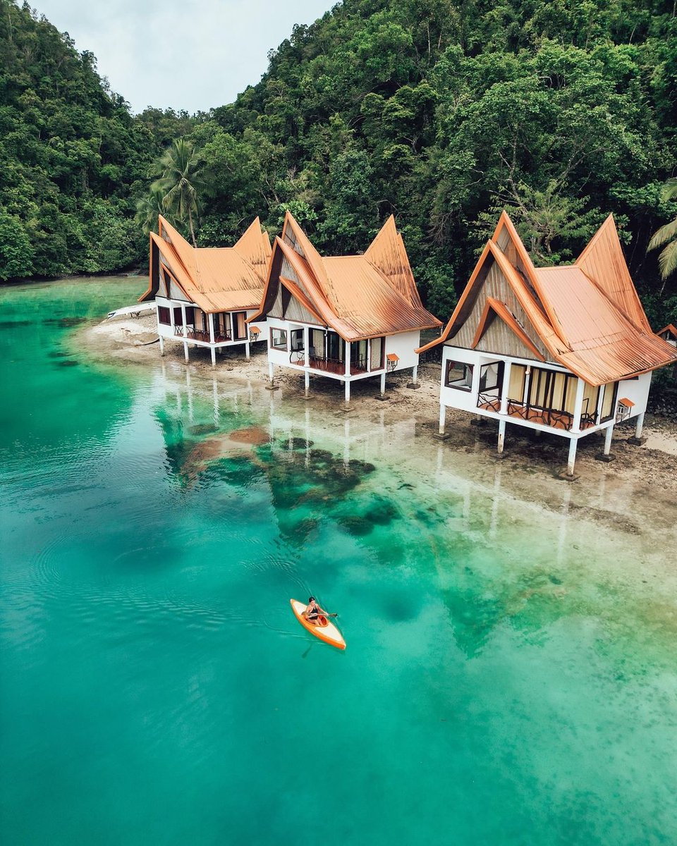 Imagine living in a small house in the middle of nowhere, where you paddle a kayak to work under the sunny sky​

📌 Bucas Grande, Surigao del Norte, Philippines​

Photo by: @mgypsea​
​
#BeholdPH #smallhouse #middleofnowhere #kayakcommute #sunnysky #natureliving
