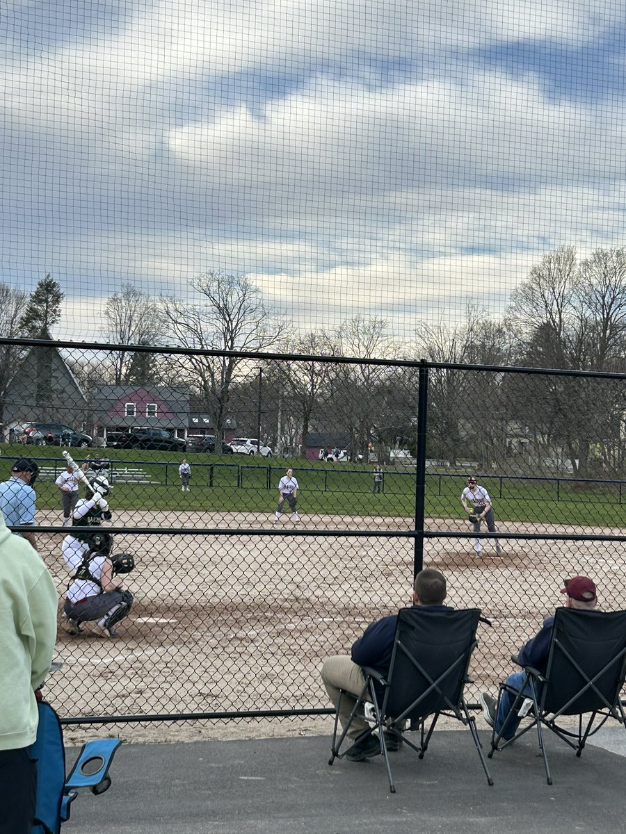 It was a beautiful afternoon full of eclipse viewing, practices, and contests! Girls Tennis: 4-1 win over Nashoba Softball: 6-13 loss to Oakmont Girls Lacrosse: 13-6 win over West Springfield Baseball: 7-6 win over Marlboro in 13 innings
