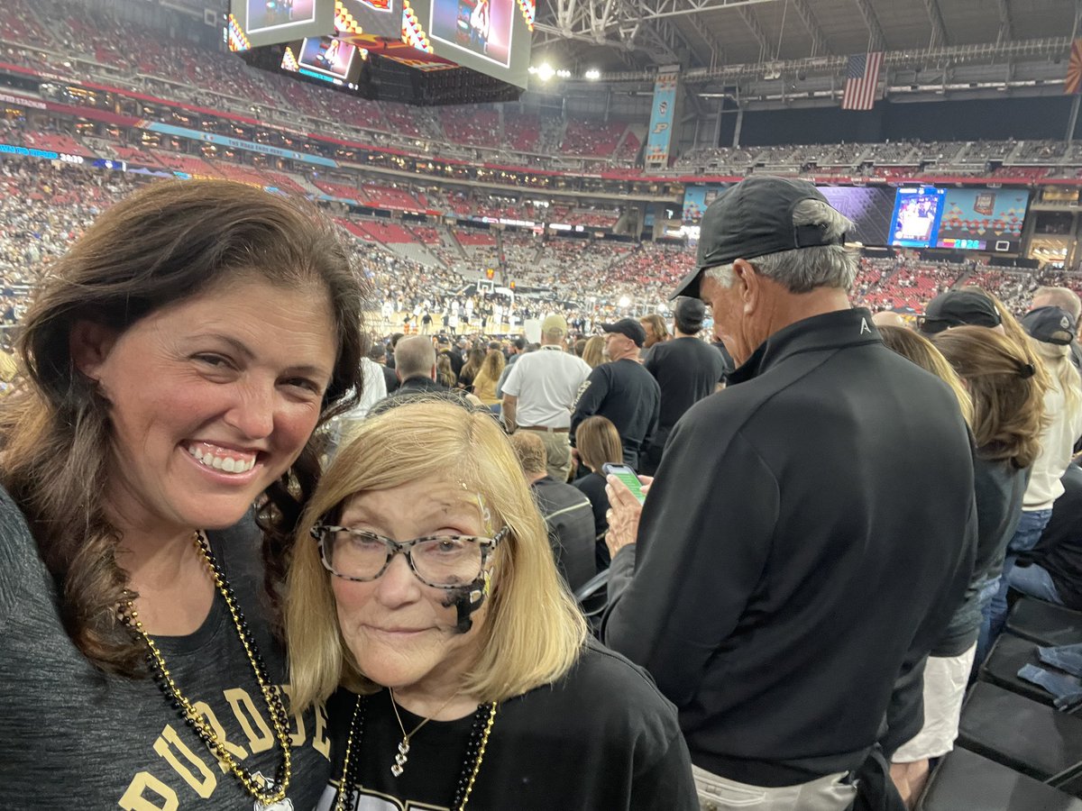 DisBride2012's tweet image. #purdueselfie