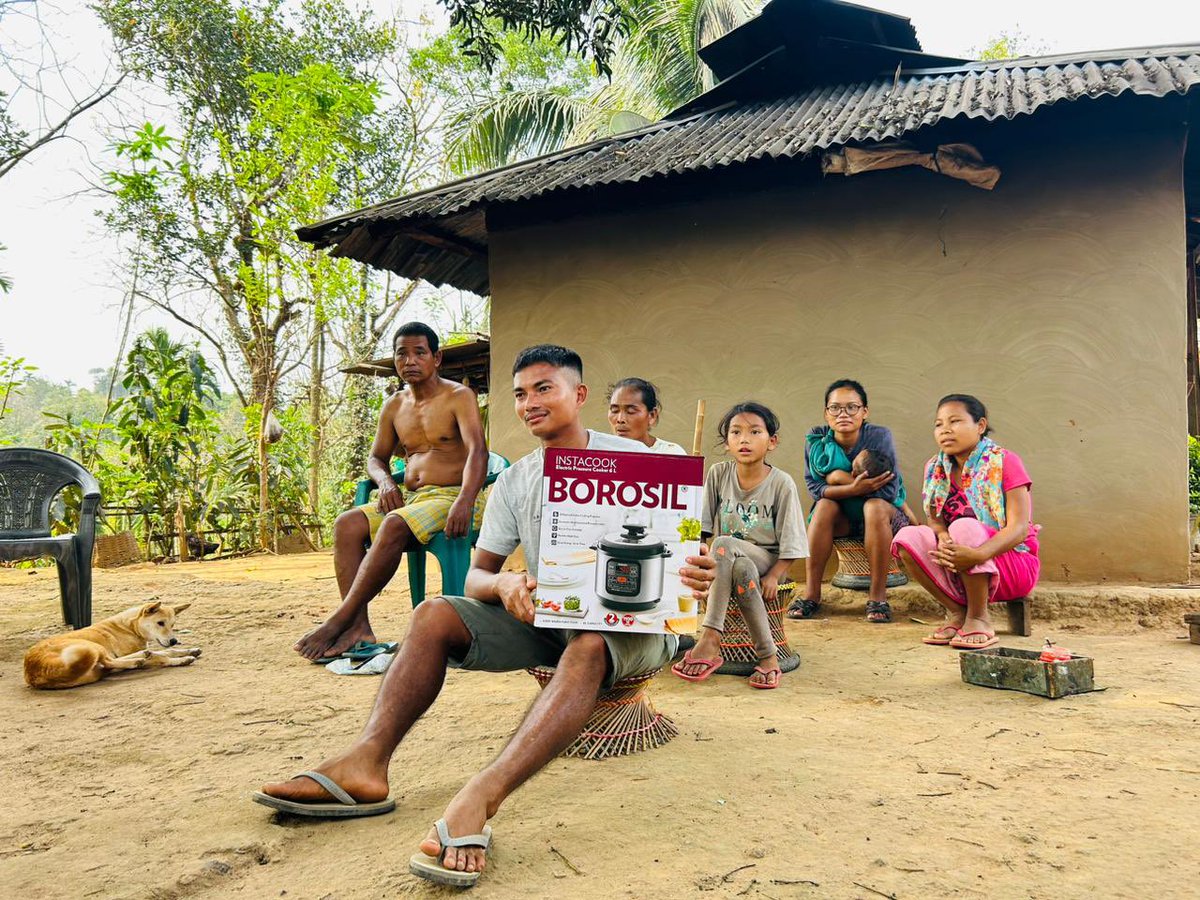 For the first time in rural
Meghalaya, Electric Pressure Cookers (EPC) were distributed among community members to transition them from hazardous cooking practices of using firewood to using clean cooking solutions. <a href="/cleancooking/">Clean Cooking Alliance (CCA)</a> <a href="/CMO_Meghalaya/">CMO Meghalaya</a> <a href="/myclimate/">myclimate</a> <a href="/EESL_India/">EESL India</a> <a href="/shivya/">Shivya Nath</a>