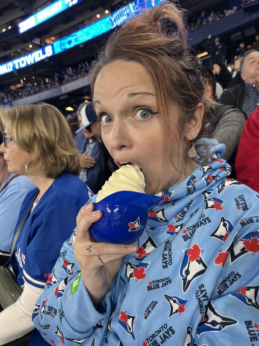 One day we’ll have enough of these #BlueJays ice cream helmets (plus enough gabapentin) to get all six of our cats in the best photo you’ll ever see.
