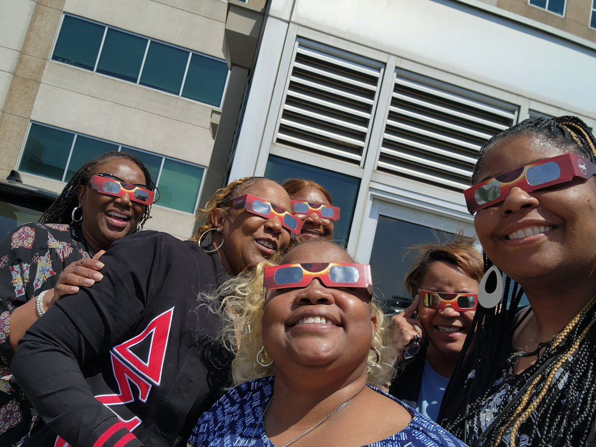 SamanthaDRogers's tweet photo. Solar Eclipse of April 8, 2024 Watch Gathering. #SolarEclipse2024 #ApsEclipseDay https://t.co/4xPS6NAS0V