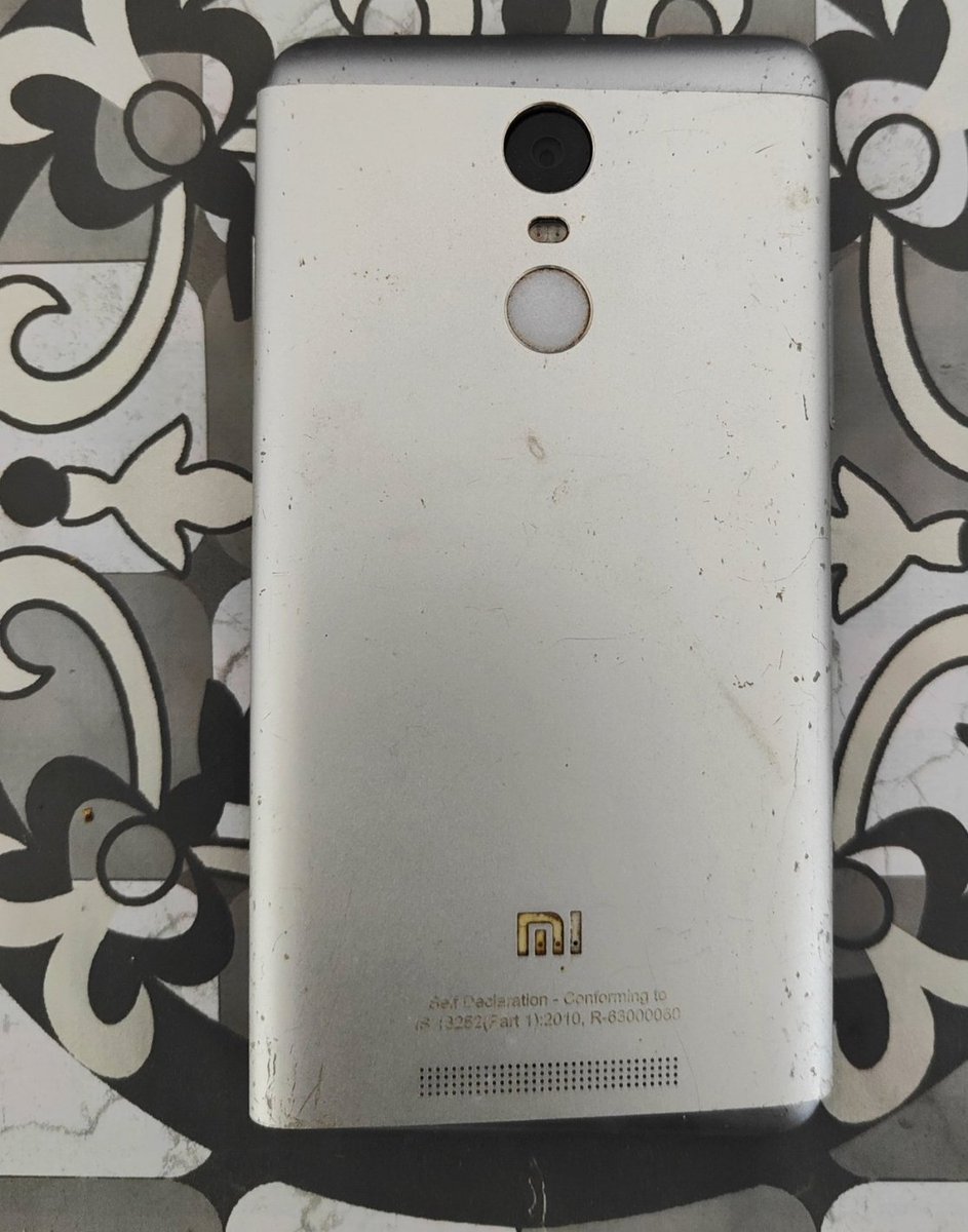 sunnyku87221990's tweet image. 9 years ago, I bought Xiaomi Redmi Note 3 Pro, a symbol of my hard work. Bought with my first salary, it wasn&apos;t just a phone, it was a milestone. A reminder of my journey from then to now. 
Btw I still have this phone but not in working condition #RedmiNote3Pro 
@Daniel_in_HD