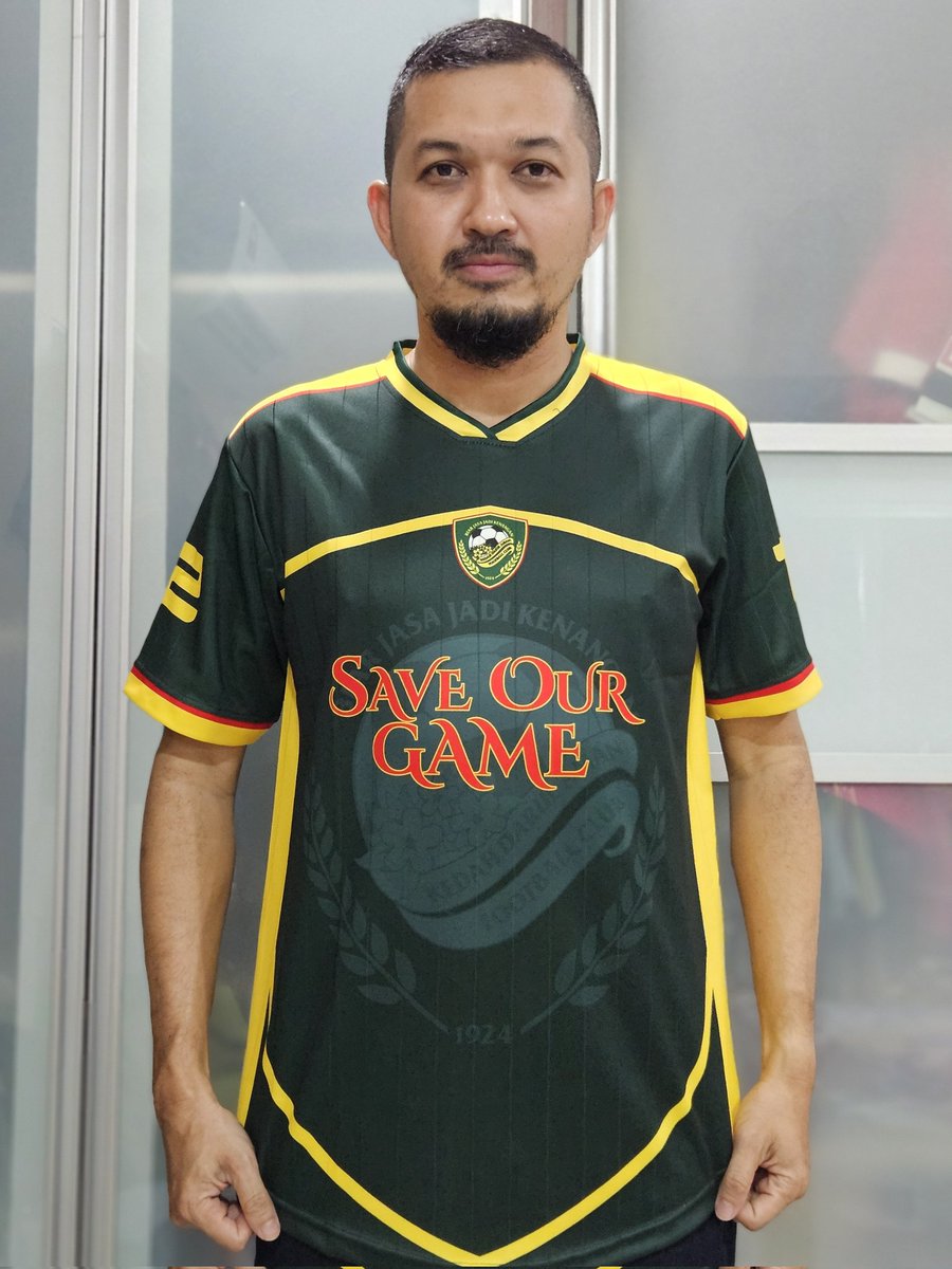 wanfakhrul23's tweet image. Walaupun bukan fans Kedah, kita support jugalah kempen jualan t-shirt Keep The Hope Alive yang dilancarkan dari 14 hingga 31 Mac, baru-baru ini.

Ngam2 baju sampai tadi, boleh la pakai raya.. 😎

@kda_fc

#KDAFC #PulunKedahPulun #SangKenari #BiarJasaJadiKenangan #keepthehopealive