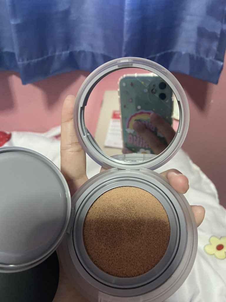 sale_engineer's tweet photo. ส่งต่อคุชชั่น Romand Zero เบอร์ 25 Sand 300฿ รวมส่งจ้า ขายเพราะสีเข้มเกินค่ะ ใช้ไปครั้งเดียว ซักพัพให้ใหม่ค่ะ #ส่งต่อ #ส่งต่อคสอ #ส่งต่อคสอมือสอง #ส่งต่อเครื่องสําอางค์ #ส่งต่อสกินแคร์ #ส่งต่อลิป #ส่งต่อเครื่องสำอาง #ขายของ #ลิป #คุชชั่น #น้ำหอม #เครื่องสําอาง #ส่งต่อเสื้อผ้า https://t.co/AwxgMiaAuu