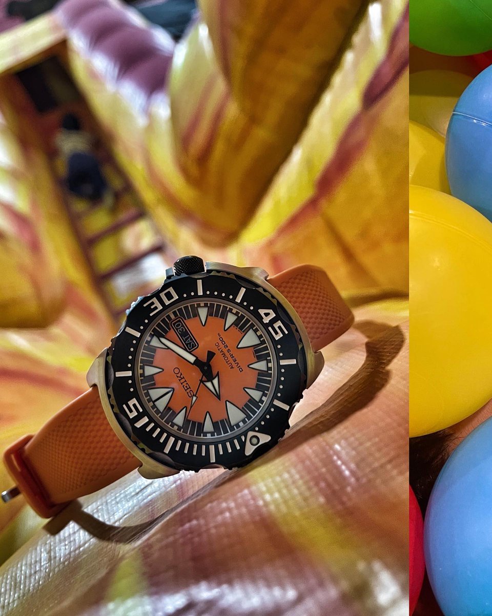 @warrbear snaps this fun pic of a Seiko Monster watch with a vibrant orange Dexter Silicone Quick Release strap. Dive into style!

#seiko #seikowatch #seikowatches #seikoprospex #seikodiver #seikolover 
#seikoholic #practicalwatch #divewatch
#📷 @warrbear

l8r.it/jPw8