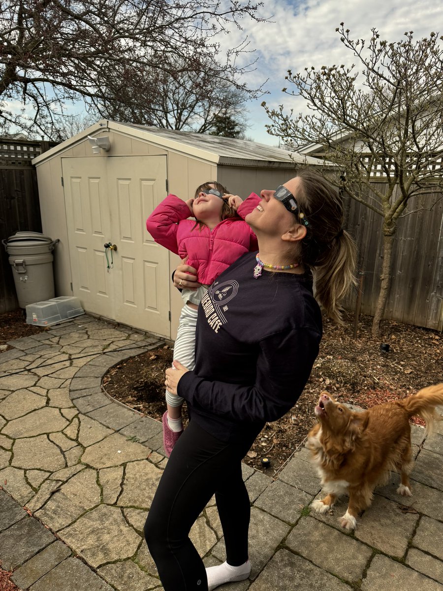 Elyse Banham tweet media