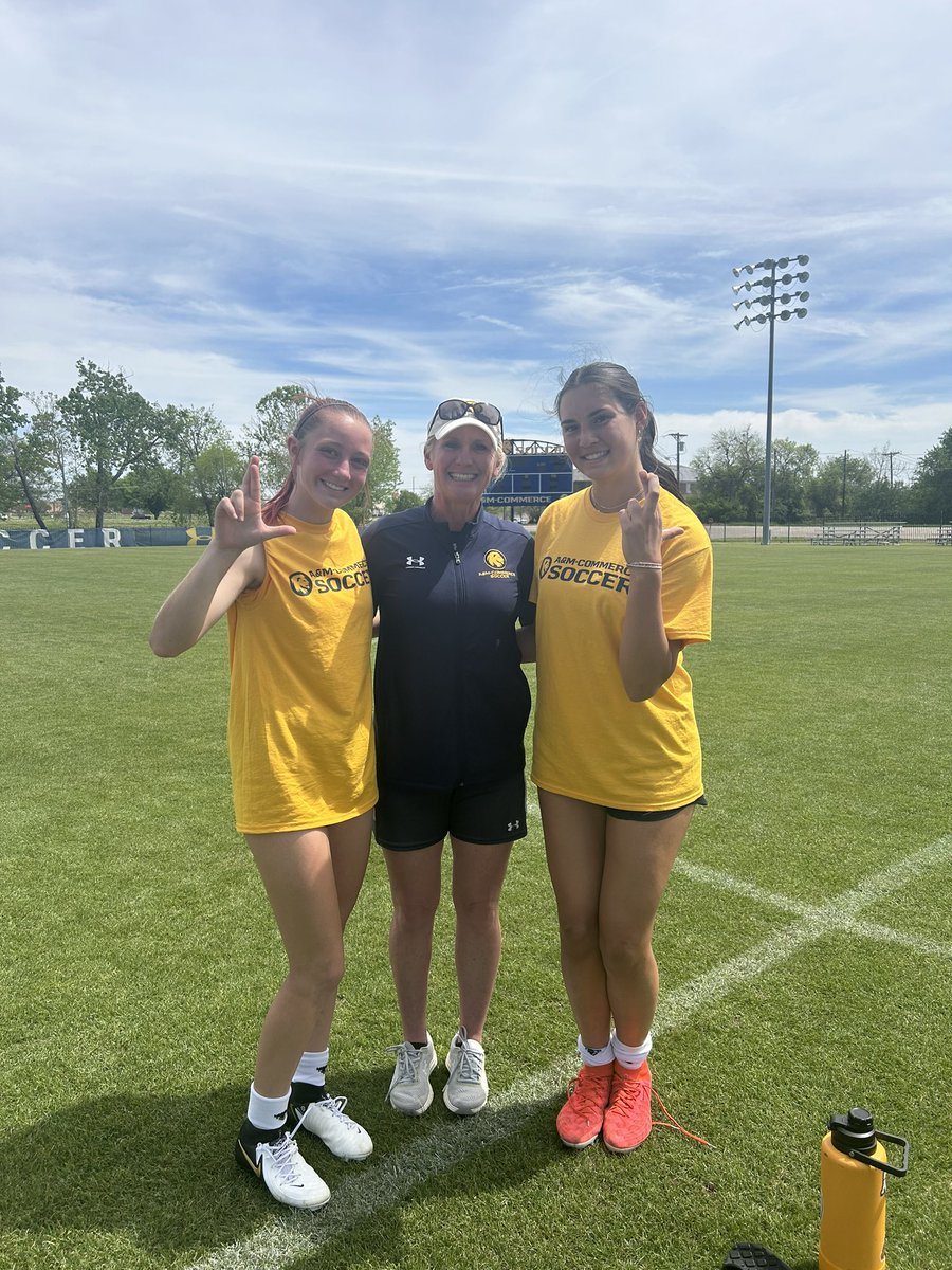 I had an amazing Sunday at <a href="/Lion_WSOC/">East Texas A&M Soccer</a> Id camp Thank you Coach <a href="/ashleypgordon/">Ashley Gordon</a> i loved being able to see your program and learn from you!
<a href="/ImYouthSoccer/">ECNL/GA/Recruiting/College Soccer</a>  <a href="/BridgetSluder07/">Bridget Sluder</a>