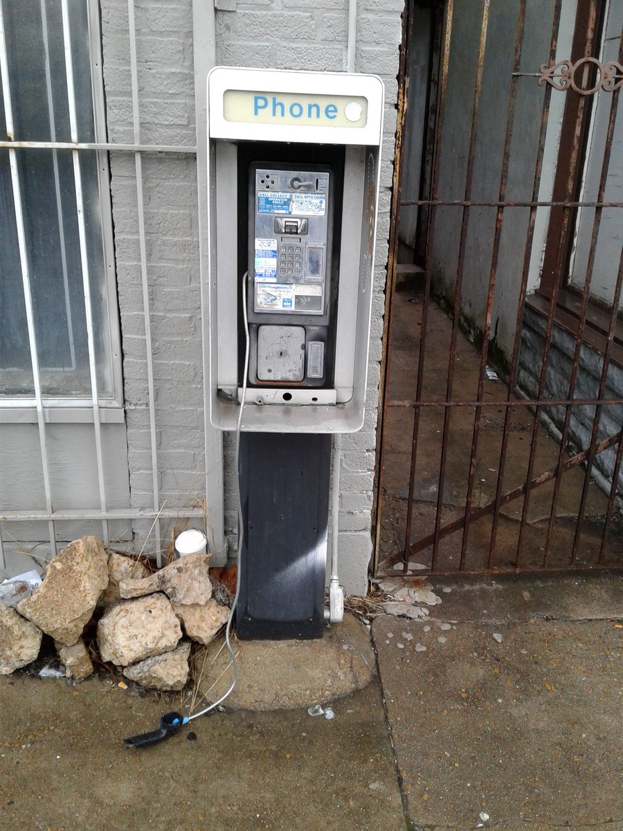 PoliticalAnt's tweet photo. Who is old enough to remember when you had to have change to make a phone call? #PayPhones https://t.co/K9m96qkytV