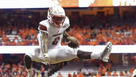 #AGTG After a great conversation with @pete_nochta13 today i’m blessed to receive an offer from @LouisvilleFB. @TheMatt_V @DamianDevon @jreyes05_ @coachpspeed @Coach_KBrewer @CoachJ7 @adamgorney @GregBiggins @ScottRapp17 @Marchen44 @PrepRedzoneTX @QBHitList