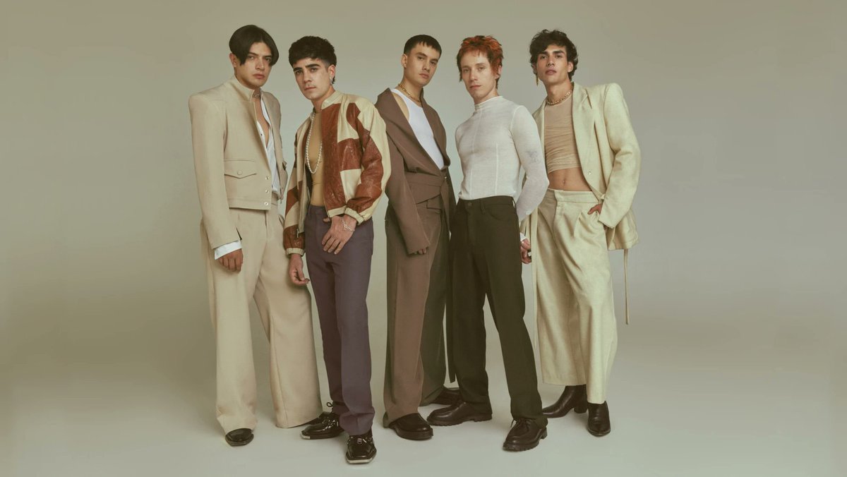 AndiiiMtz280's tweet image. CD9 anuncia concierto de despedida 

Yo automáticamente: