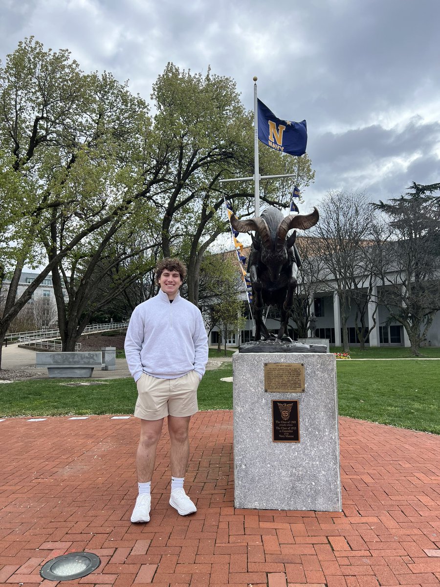 Had a great time at the U.S. Naval Academy for Junior Day!  It was great to meet the coaches and watch the team practice! Thanks to <a href="/Jay_Guillermo57/">Coach Jay Guillermo</a> for the invite!! Can’t wait to come back! #GoNavy #BEATarmy #RollGoats 

<a href="/_CoachNew/">🇺🇸 Brian Newberry ⚓️</a> <a href="/Drew_Cronic/">Coach Cronic @ Navy</a> <a href="/CourtneyWeiner2/">Courtney Weiner</a> <a href="/PJVolker/">🇺🇸PJ Volker⚓️</a>