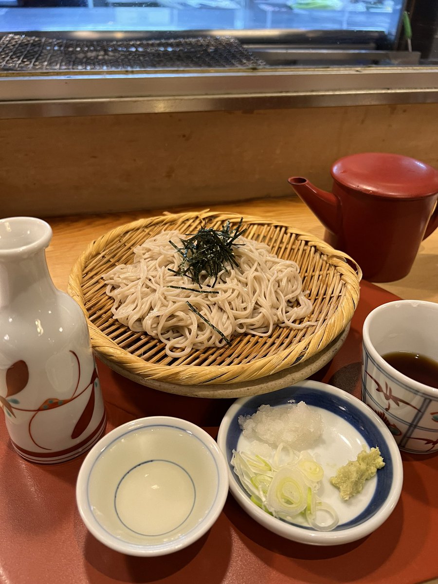 Matsumoto Castle, cherry blossoms, sake, horse meat, and soba noodles.
Shinshu is more Japanese than Tokyo ⛰️🍶

松本城と桜と日本酒、馬刺し、蕎麦。
信州は東京よりももっと日本だ⛰️🍶