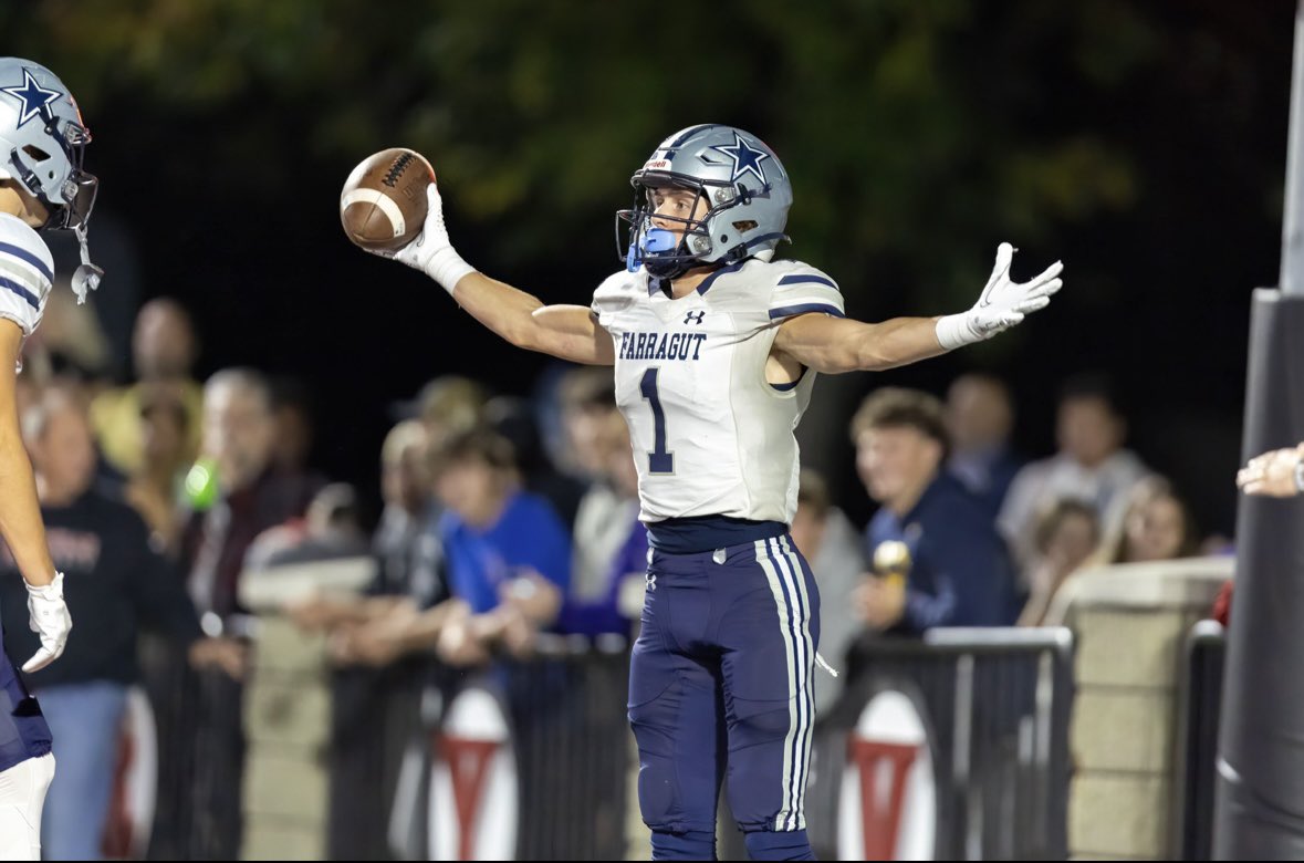 College coaches…the eclipse has come and gone but @RobbieJacobs_ is ready to show out on the football field this fall! Don’t miss this dynamic football player! #farragutfootball #GoADS
