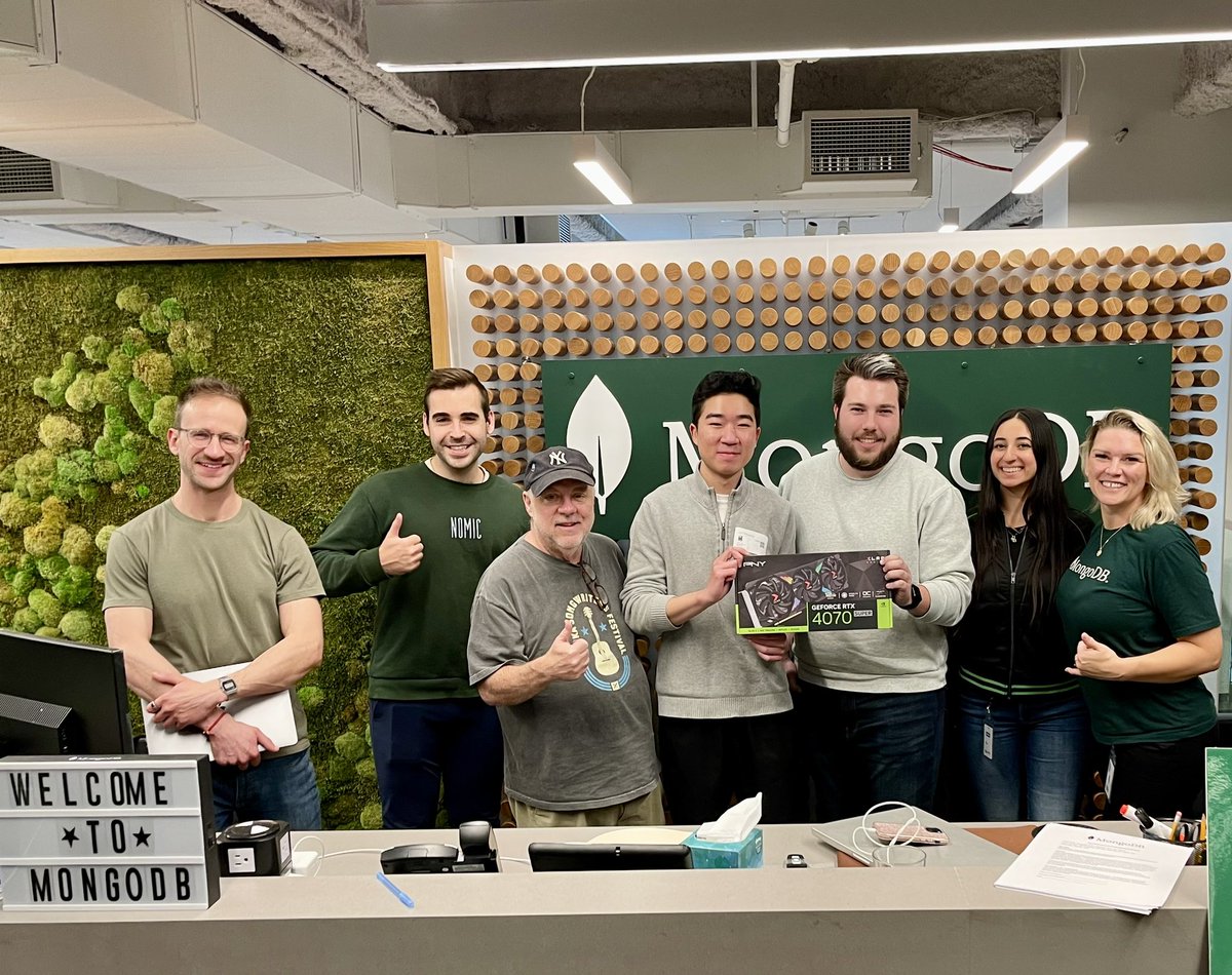 🏆 Congratulations to the @MongoDB April 6 GenAI Hackathon NYC winner: Team Sage! 🎉 Congratulations @JulianLaneve and David Xue! 👨‍💻👩‍💻 The Sage project is a terminal-based AI assistant that streamlines developer productivity. Read more here: linkedin.com/pulse/mongodb-… 🙏 to our…