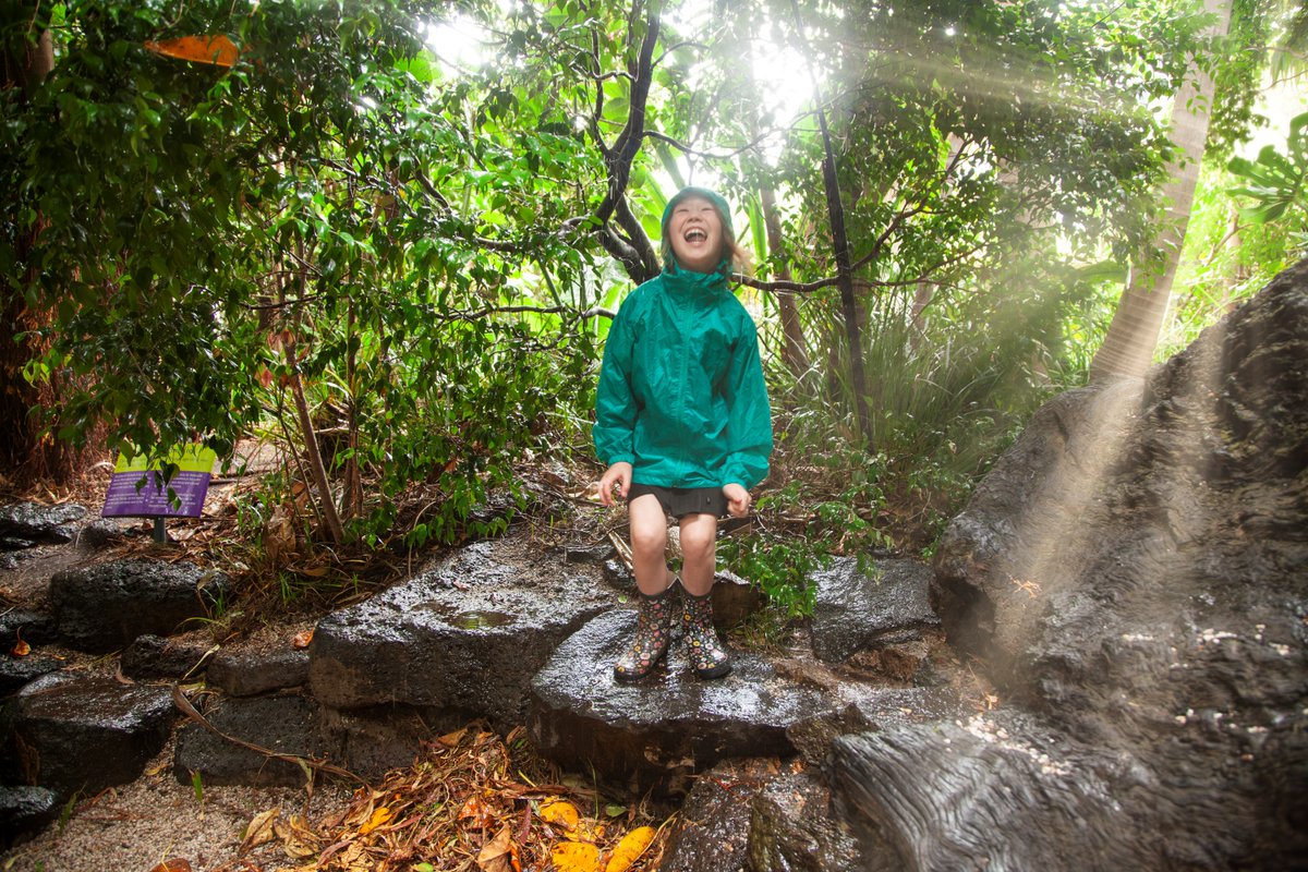 Rain or shine, our free Nature Play sessions are going ahead at Royal Botanic Gardens Melbourne today and tomorrow from 10am-2pm. We have some fun all-weather experiences available for families across both days!