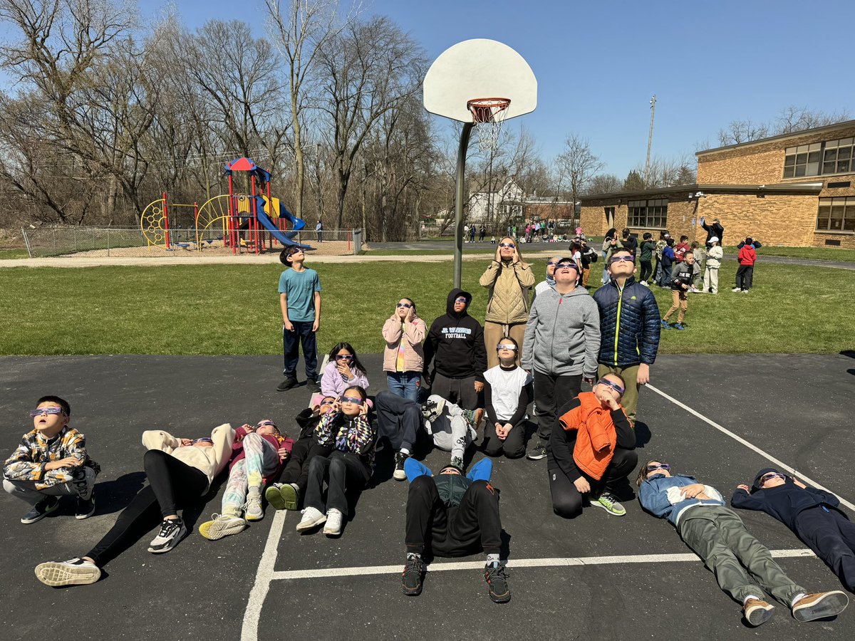 Amy Haber tweet media