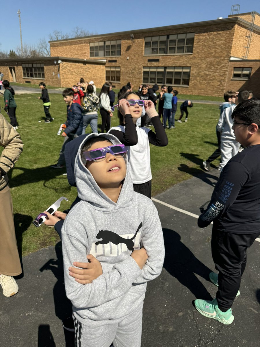 Amy Haber tweet media