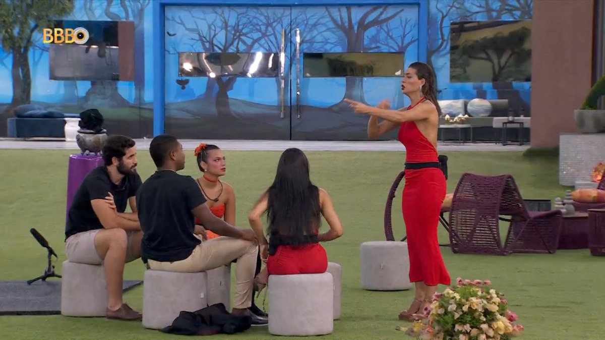 centralreality's tweet photo. Davi não deixa Beatriz falar, Beatriz não entende o que Davi quer falar e a conversa tá em looping. https://t.co/xYbA1DRoW3