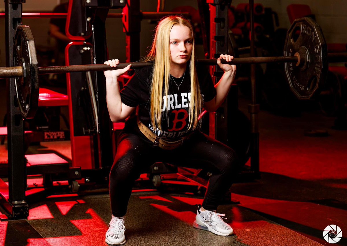 AmyK_2_'s tweet photo. Beyond proud of this girl. Wrapped up powerlifting tonight with her banquet. She lettered in 2 sports as a freshman & will be inducted into NHS in a couple of weeks. Keep pushing kid, the sky is the limit.πππΌββοΈππ©· #StudentAthlete π€π»#PullToWin #SYF @ThomasL_Photog π·
@Kenz_K1 https://t.co/6wlo2p85Hv