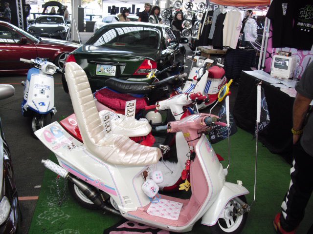 tylrrmurphy's tweet photo. OLD JAPANESE STYLE scooter touring event #原付 https://t.co/ZR8F2unZJv