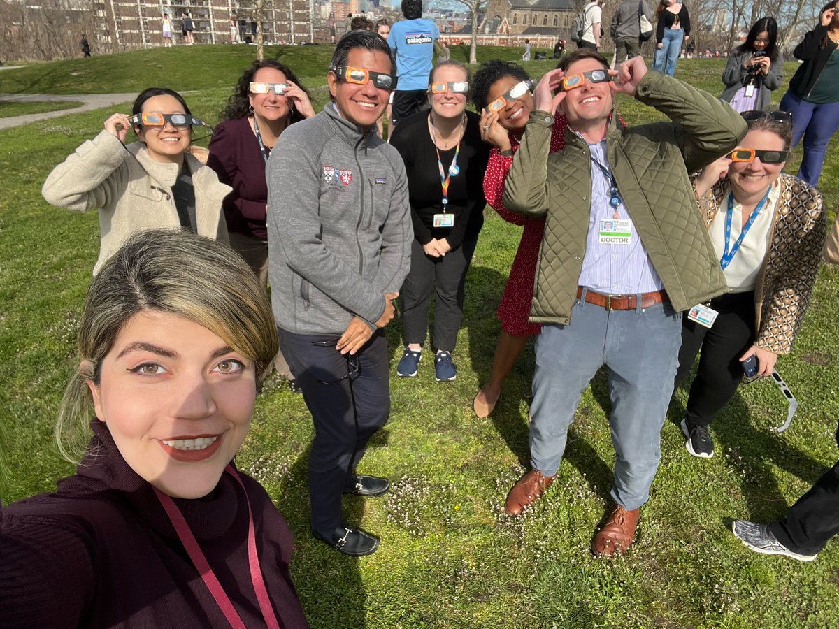 Big thanks to @MollyJarman for the eclipse glasses! 🌒 Our @CSPH_BWH squad had an epic time witnessing the solar eclipse together. #SolarEclipseMagic
(Did you see how many hookworms were out? Was it eclipse related?)