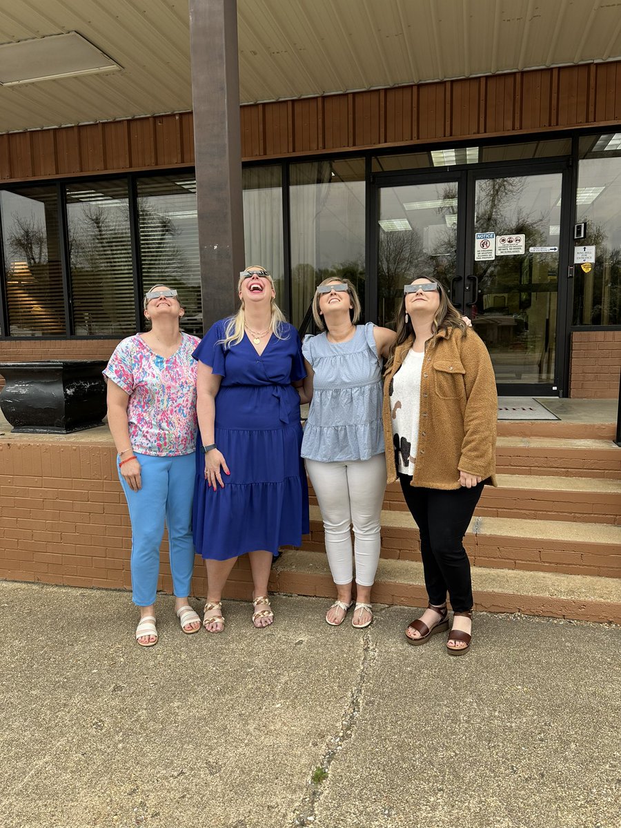 Celebrating 11 years today @CommSpiritBank with an #Eclipse watch party 🌘😎🥳🌔

#CommunityBanking #Eclipse2024 #WomenInBanking 😎