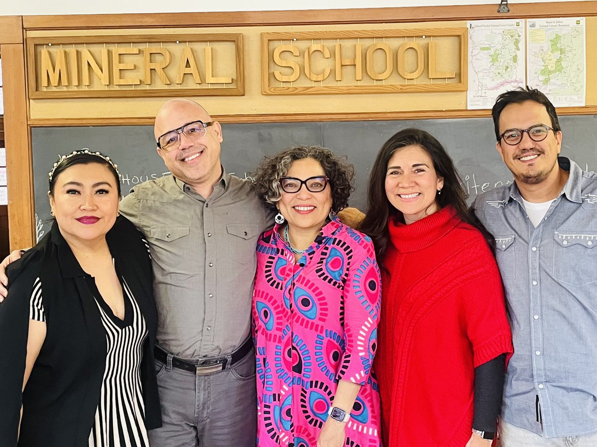 Seattle Escribe tweet media