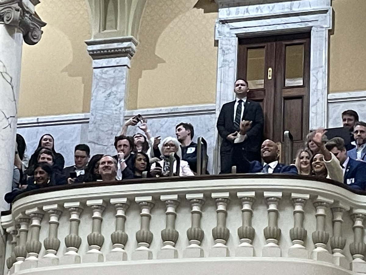 In the Senate observation balcony, @GovWesMoore and @LtGovMiller are among those watching the final minutes of the Maryland General Assembly session.