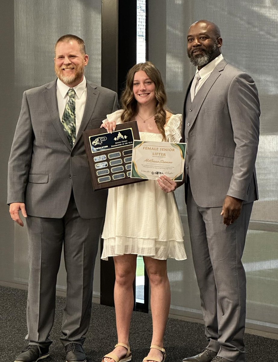 Senior Female Award went to McKenna Seaman for an outstanding 3 years! 
3 time regional and 3 time state medalist. McKenna has been an amazing powerlifter and set a standard for the future. She leaves as the most decorated lifer at THE Prosper High School.
#EagleStrongForever