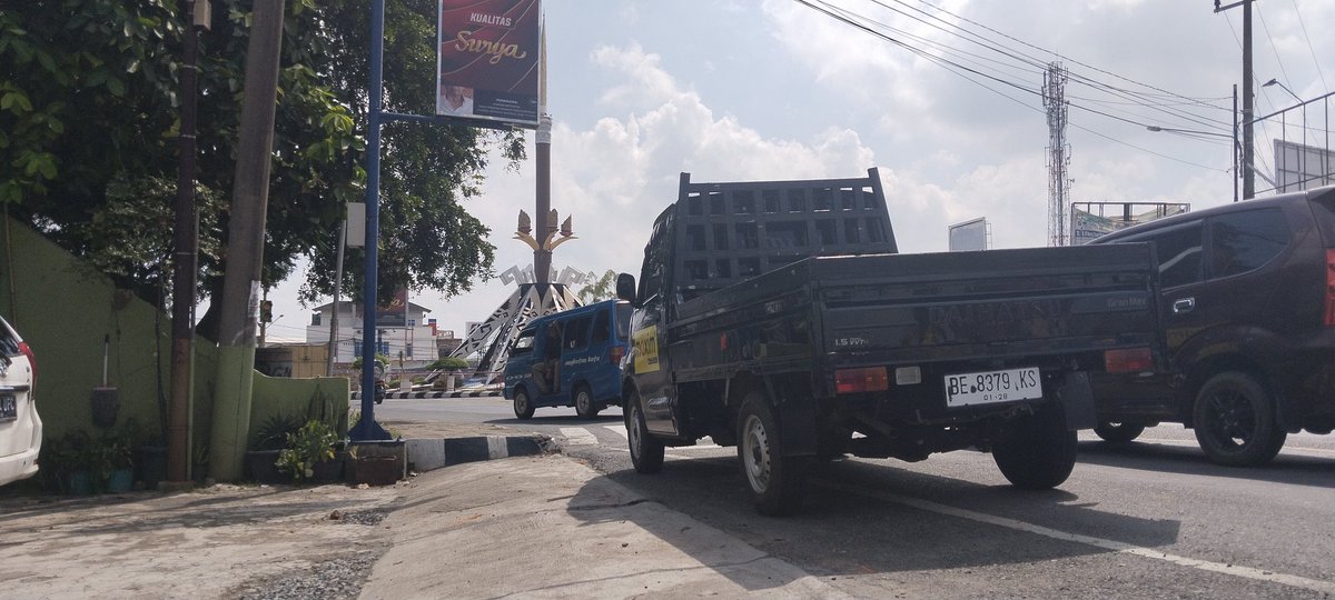 Grandmax grand max di tugu payan mas kotabumi lampung utara