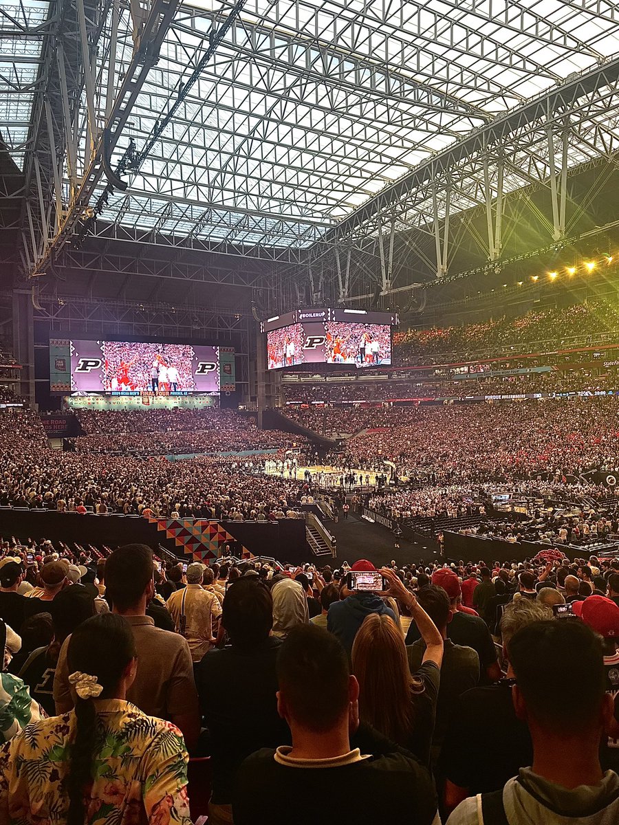 Can cross this one off my bucket list ✅

#FinalFour #NationalChampionship