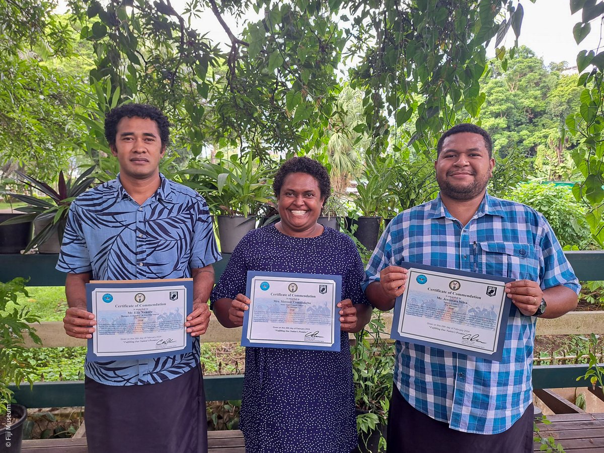 🇺🇸👏🇫🇯 @FijiMuseum's Elia, Mereoni, and Jeremiah received Certificates of Commendation from @dodpaa for finding and identifying a lost U.S. B26 Bomber from WWII with five lost U.S. Service Members in the Malolo waters. #USwithFiji